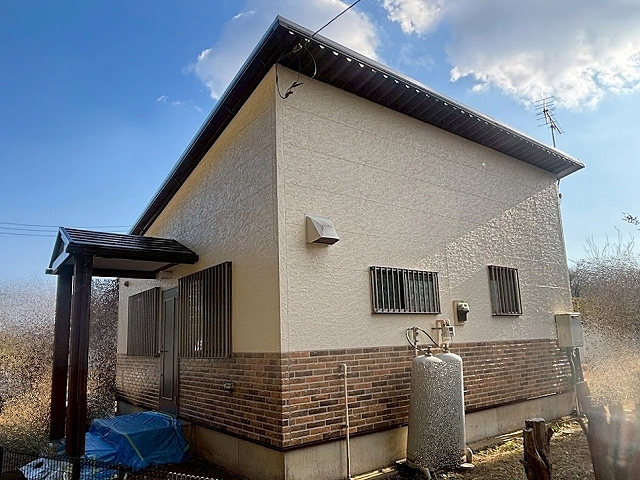 鉾田市で完了した別荘の屋根塗装と外壁塗装